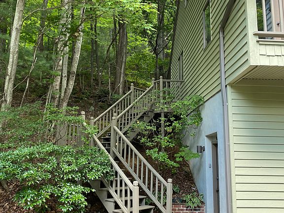 2nd image of 163 Ivy Ridge Rd