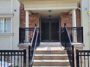 19 Coneflower Cres #257, Toronto, ON M2R0A5