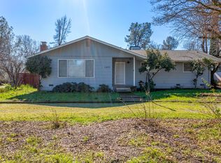 3495 Glenwood Dr, Redding, CA 96003