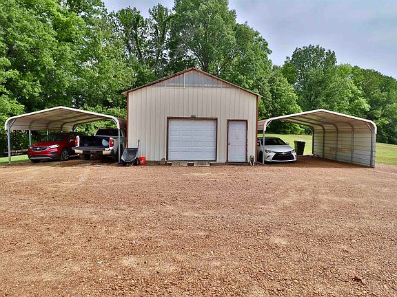 32nd image of 367 Junius Lee Rd