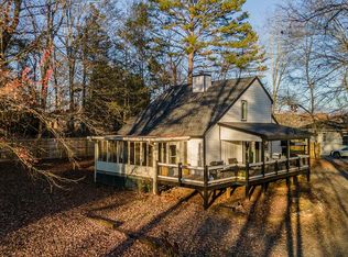 1023 McClure Dr, Hayesville, NC 28904