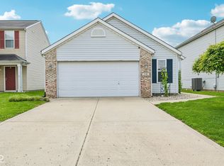 119 Village Green Dr, Indianapolis, IN 46227