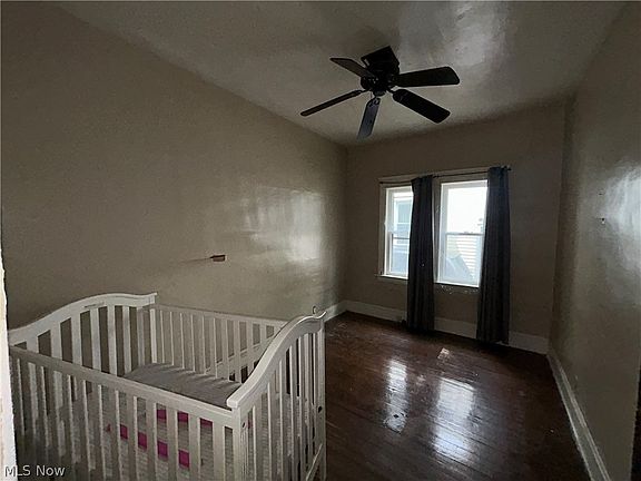 4th image of 3885 W 20th St