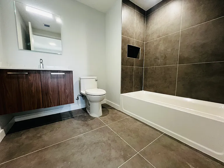 844 NE 130th St #512 — Photo 15