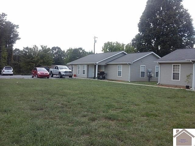 1st image of 110-112 114 116 Ridge Road 122 124 128 130 #118-120