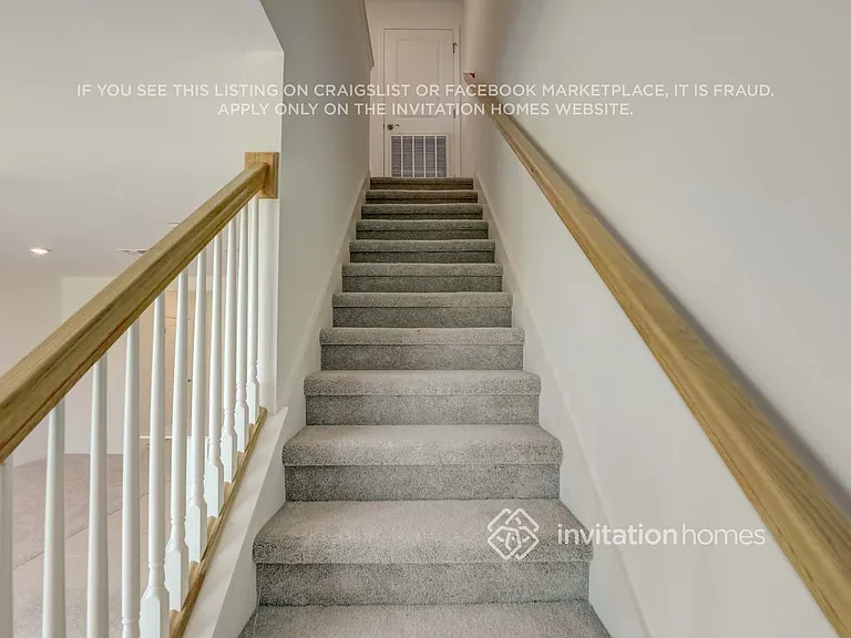 1927 E Landings Way — Photo 6