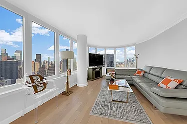 330 East 38th Street, #48E