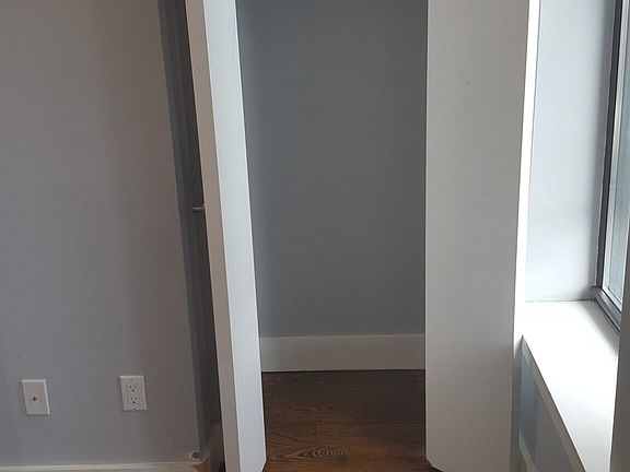 2nd image of 160 Quincy St APT 1