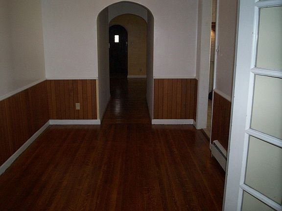 4th image of 6105 Evanston Ave