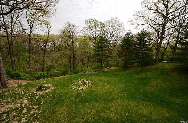 2nd image of 8 Oakhill Dr
