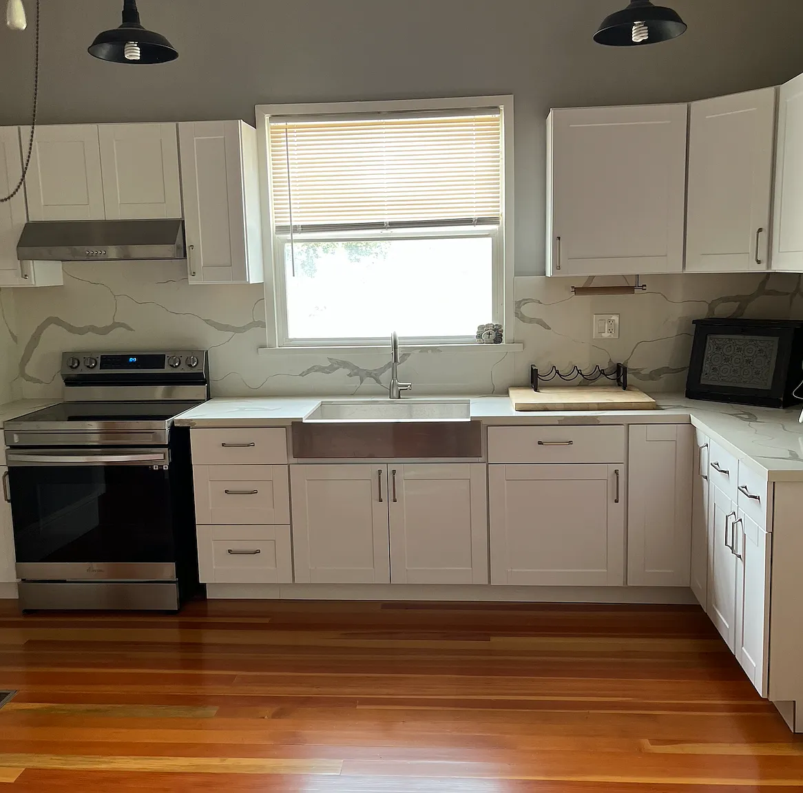 3592 Ritchie Rd — Photo 1