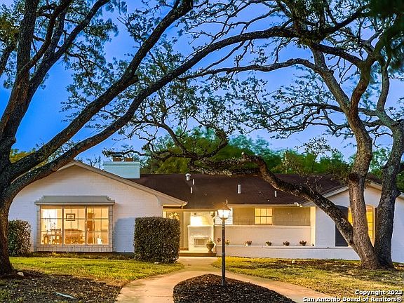 5th image of 4115 MIDVALE DR