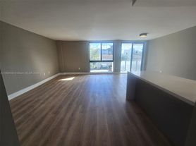 9800 W Bay Harbor Dr