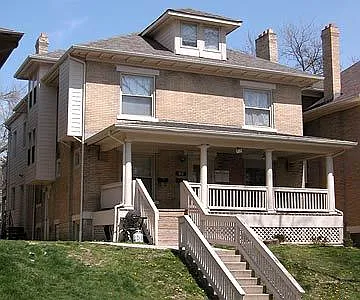 6 bed, 2.0 bath, $6,600 — Photo 1