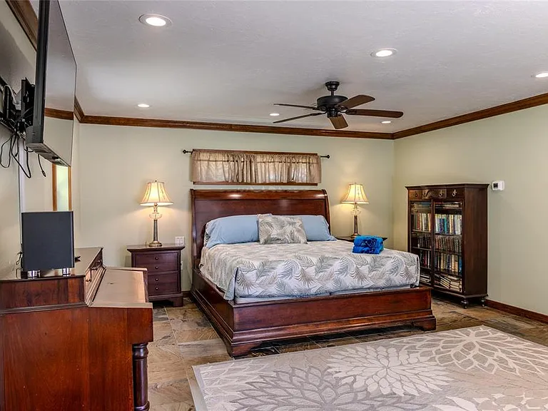 416 Sunset Dr — Photo 65