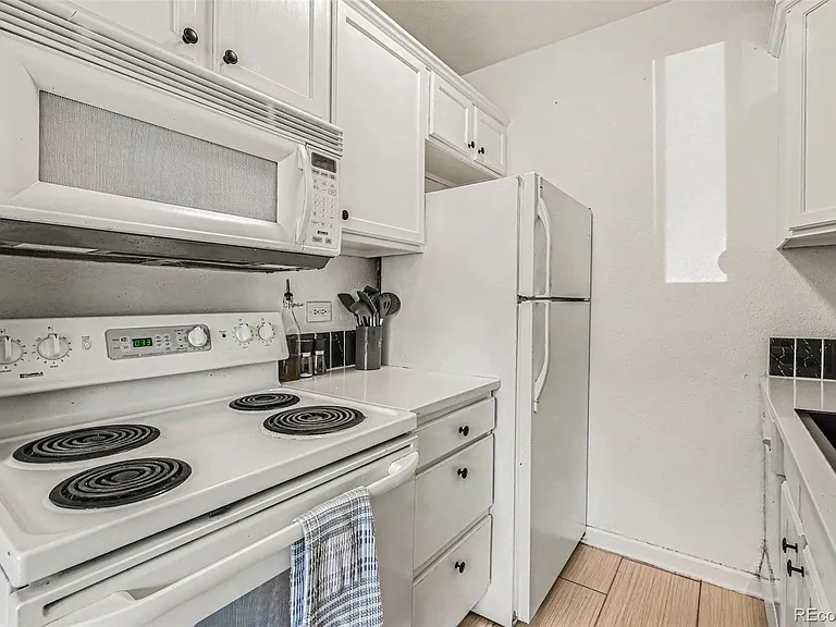 1520 Glencoe St #7 — Photo 10