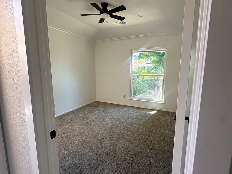 7247 N Dewey Ave — Photo 27