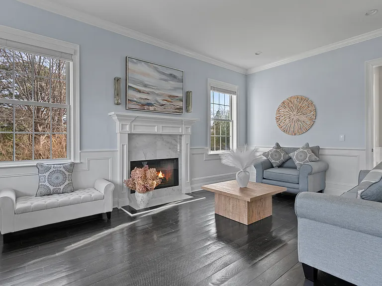 490 Montauk Hwy — Photo 11