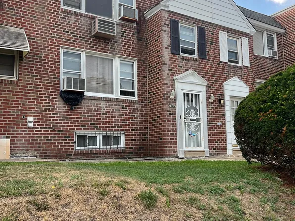 7407 Brockton Rd, Philadelphia, PA 19151