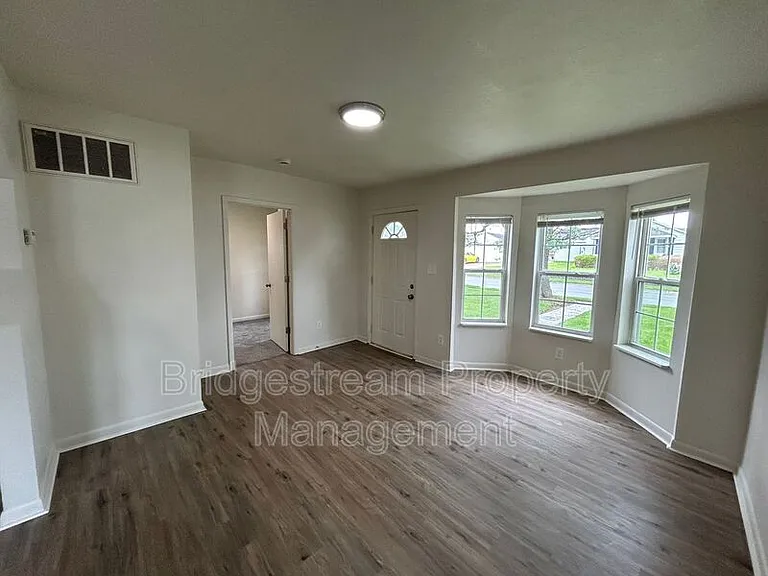 2800 Cadillac St — Photo 6
