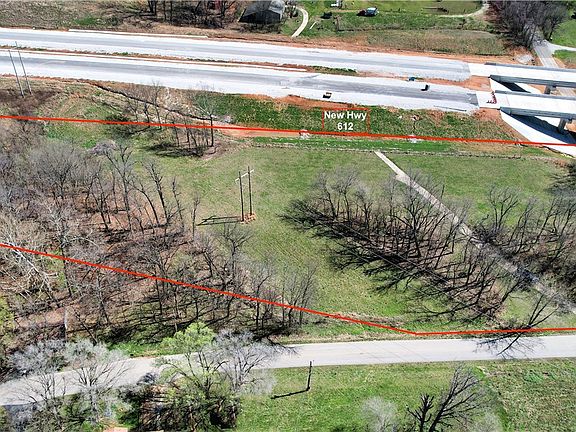 3rd image of 22401 Downum Rd