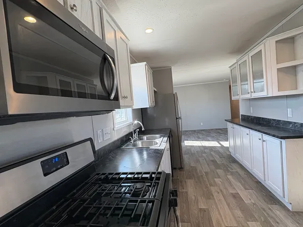 342 Basket Br, Oxford, MI 48371