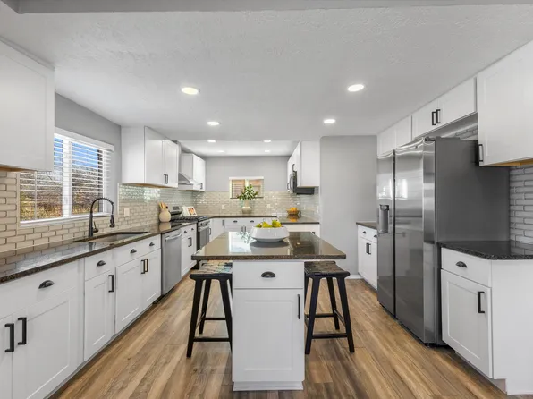 1601 Anderson Pl SE, Albuquerque, NM 87108