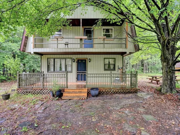20 Wash Rd, Waymart, PA 18472