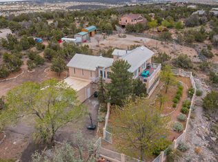 70 Snowflake Trl, Edgewood, NM 87015