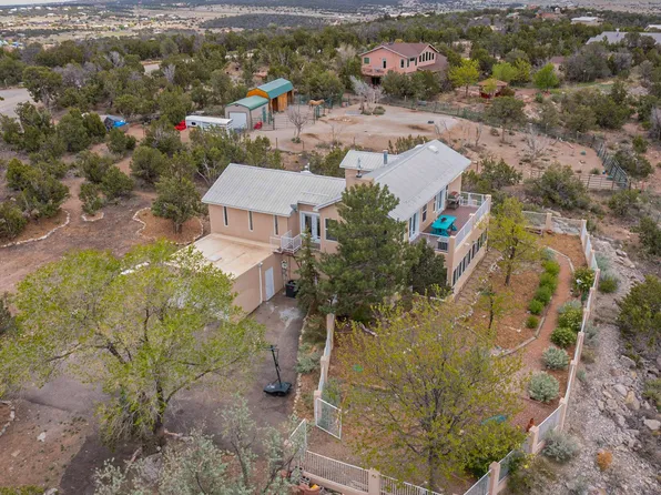 70 Snowflake Trl, Edgewood, NM 87015