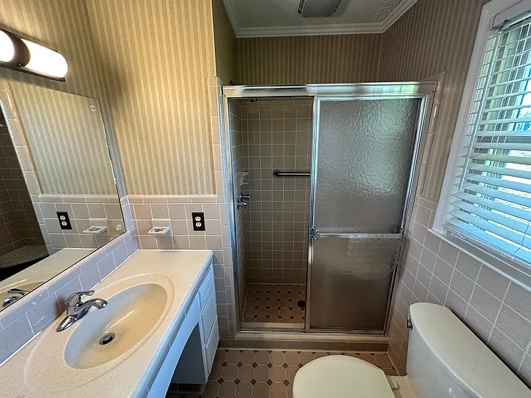 1653 Elijah Loftin Rd — Photo 9