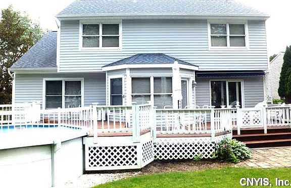 5th image of 210 Stoney Dr