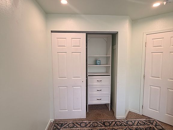 5th image of 566 Papau St