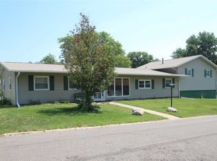 408 Bess St, Washington, IL 61571