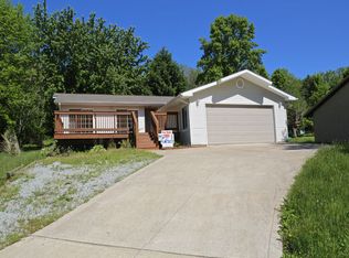 3838 Apple Valley Dr, Howard, OH 43028