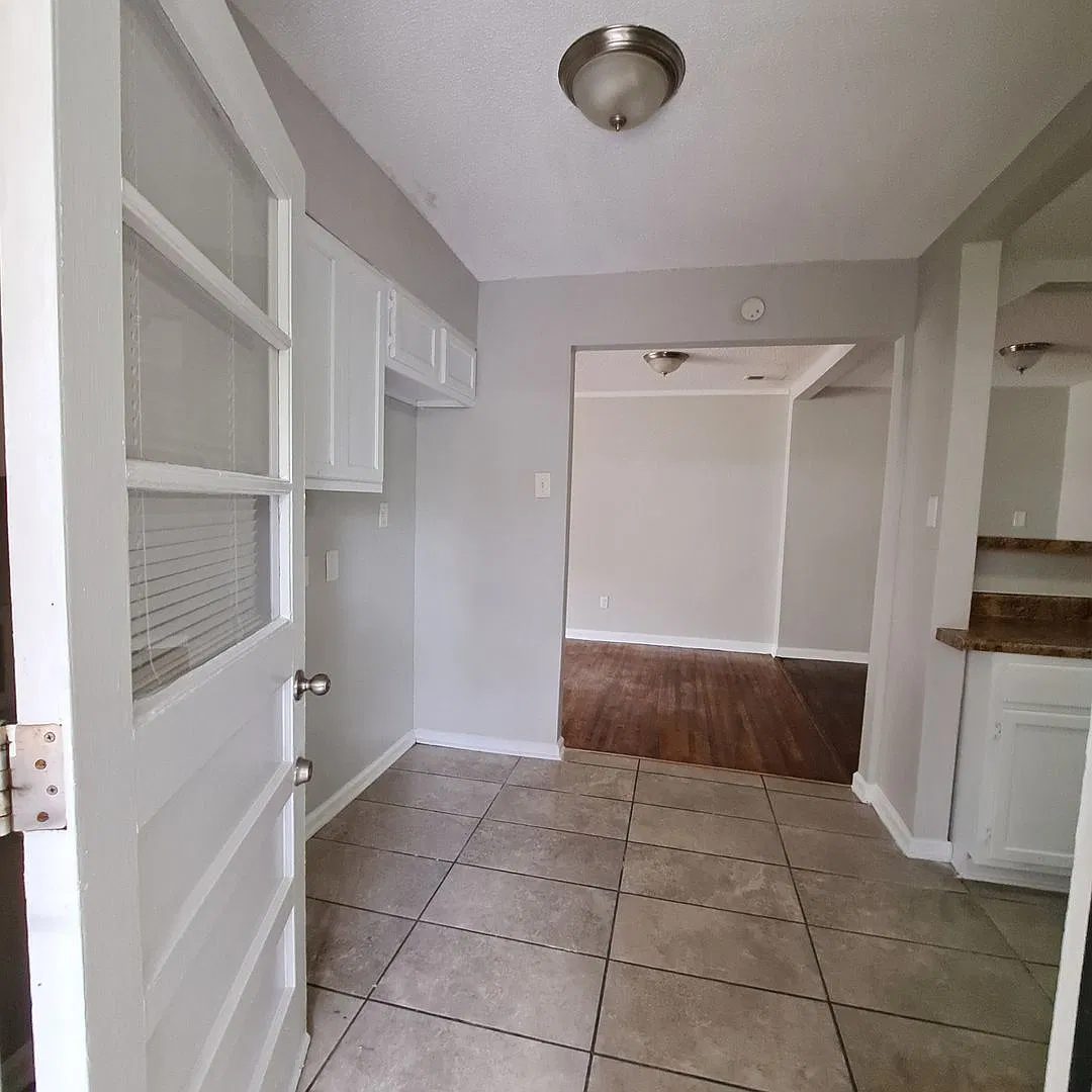 Welcome to 4514 Dunn Ave! — Photo 3