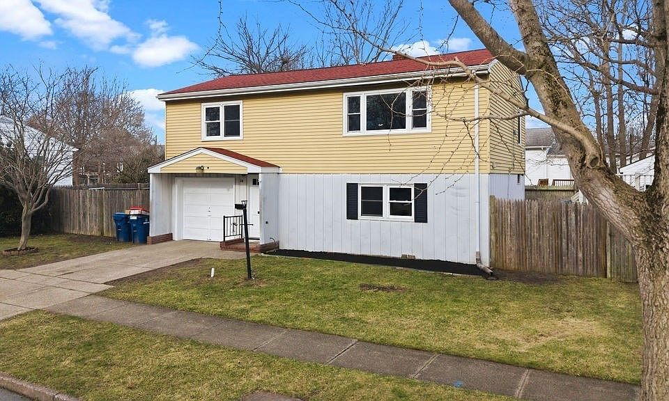1st image of 38 Turner St