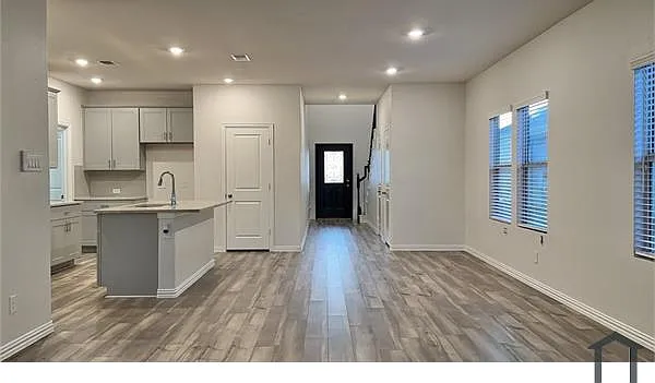 1801 Ash Oak Ln — Photo 6