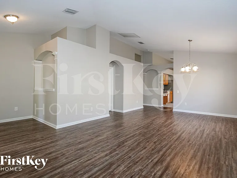 10214 Hunters Haven Blvd — Photo 4