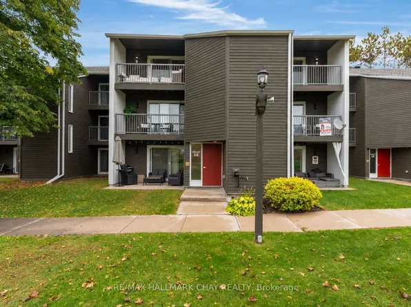 1102 Horseshoe Valley Rd W #312, Oro Medonte, ON L4M 4Y8