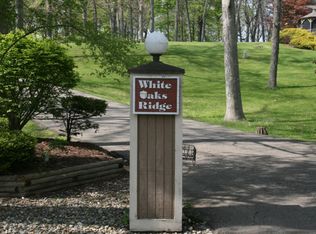 White Oaks Rdg, Buchanan, MI 49107