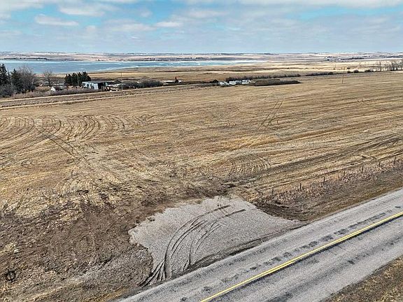 3rd image of 235082 Range Road 243