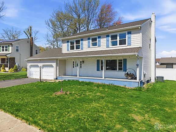3rd image of 7 Oberlin Ct
