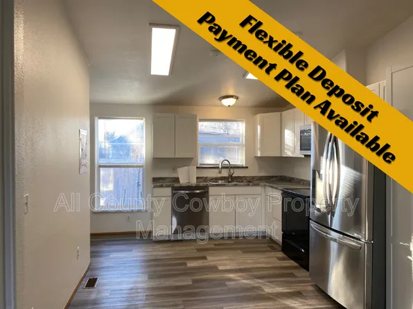 1564 Polk St APT A, Laramie, WY 82070