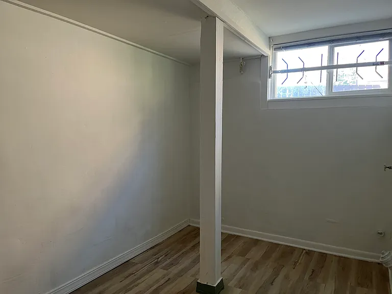 4710 22nd Ave NE #4 — Photo 6