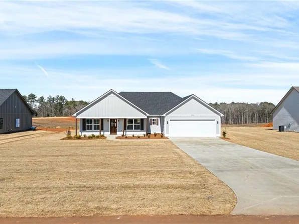 1113 30th St, Valley, AL 36854