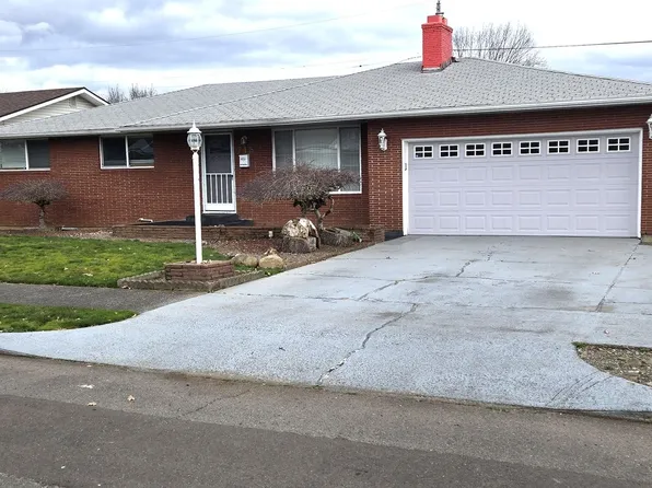 718 NE 106th Pl, Portland, OR 97220