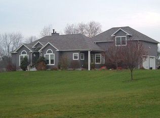 28 Gabrity Rd, Highland, NY 12528