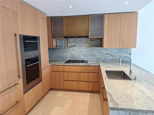 1100 Ala Moana Blvd #1007, Honolulu, HI 96814