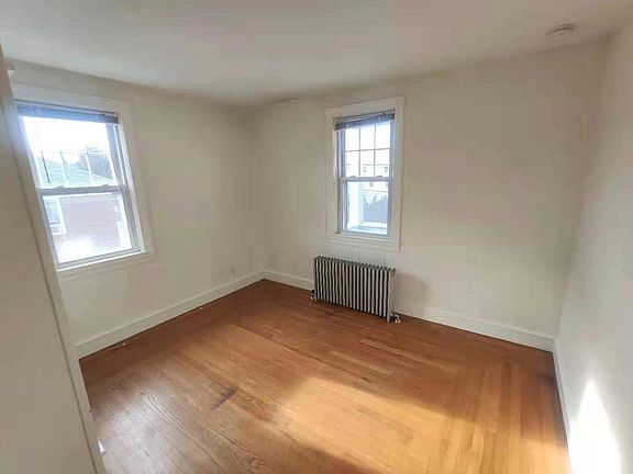2nd image of 9 Victor St #2